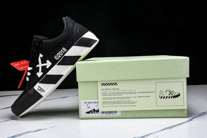 Off-White c/o Virgil Abloh