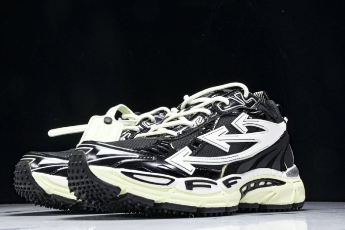 Off-White c/o Virgil Abloh