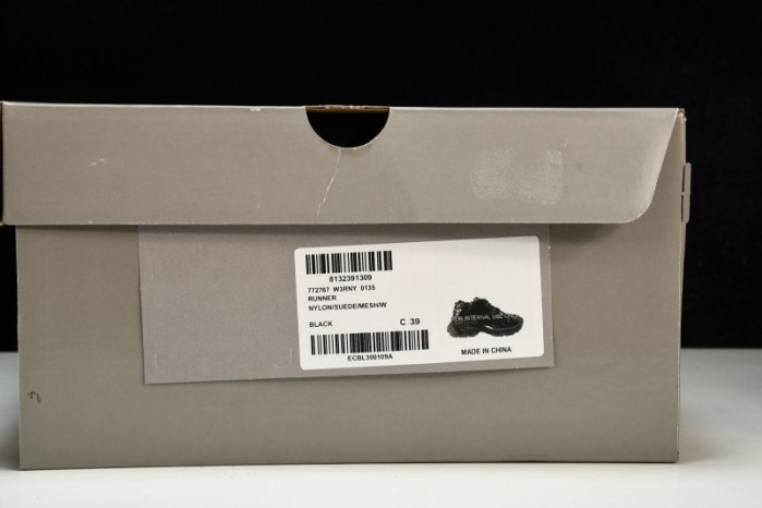 Ba*len*cia*ga Runner 772767 W3RMU9034