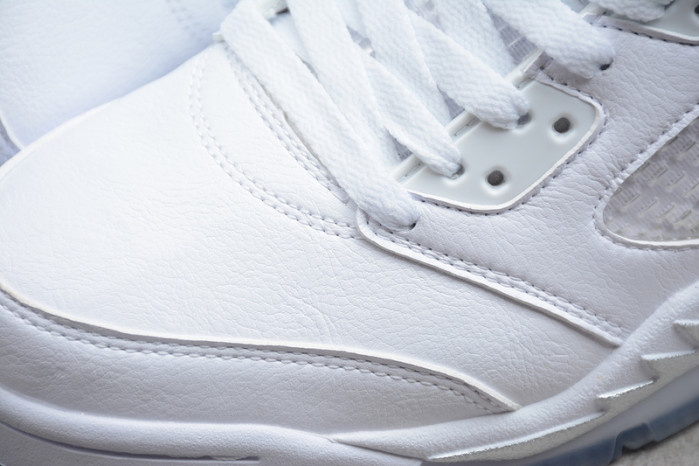 JORDAN 5 RETRO METALLIC WHITE (2015) 136027-130