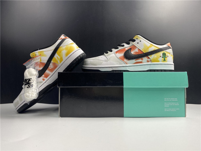 nike sb dunk low“raygun” bq6832-101