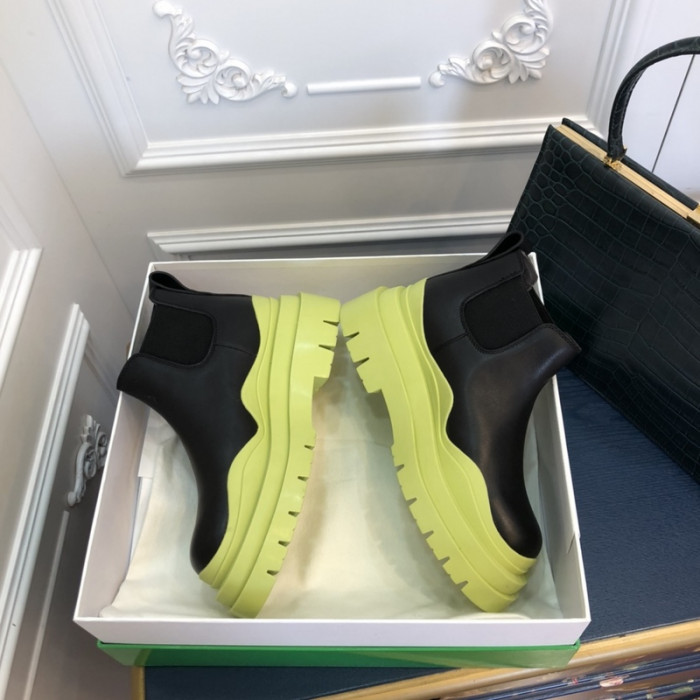 Bo*te*ga Ve*ne*ta BV004