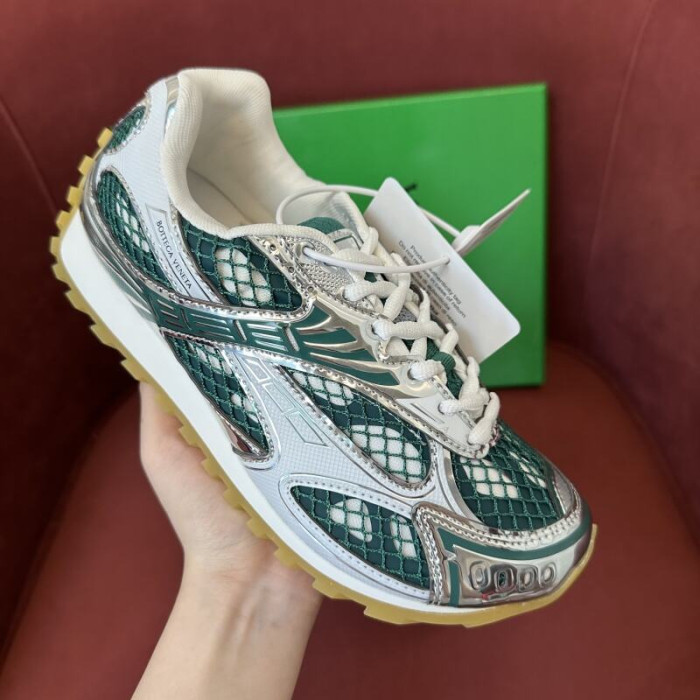 Bo*te*ga Ve*ne*ta BV061