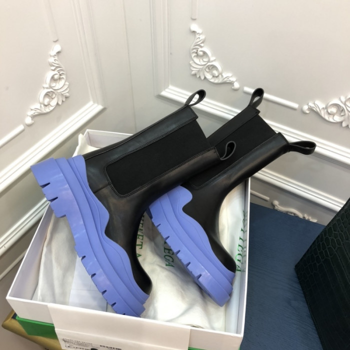 Bo*te*ga Ve*ne*ta BV011