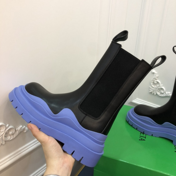 Bo*te*ga Ve*ne*ta BV011