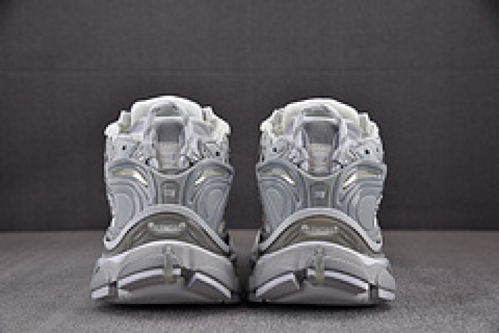 Ba*len*cia*ga Runner 677403 W3RBL 8100