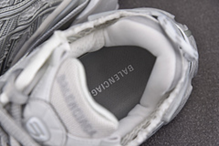 Ba*len*cia*ga Runner 677403 W3RBL 8100