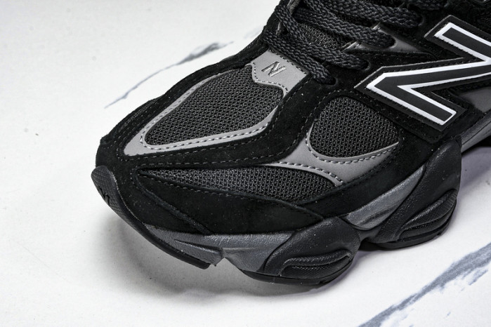 New Balance 9060 U9060BB