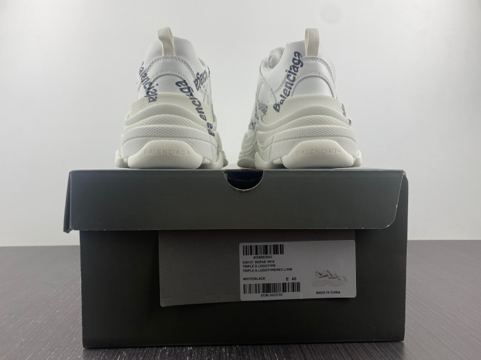 Ba*len*cia*ga Triple S SNEAKER 2FAB 9010