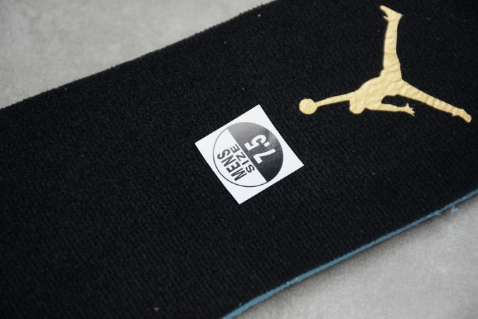 jordan 1 mid patent black white gold 852542-007