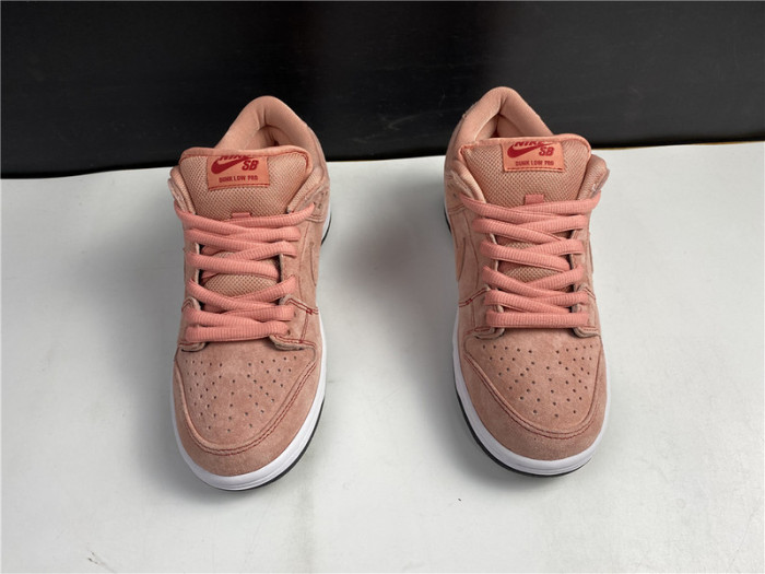 nike sb dunk low “pink” cv1655-600