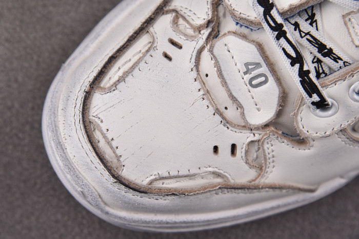 Ba*len*cia*ga Hamptons Worn-Out White / Dark Blue