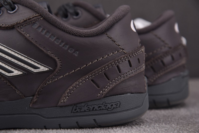 Ba*len*cia*ga Hamptons Worn-Out