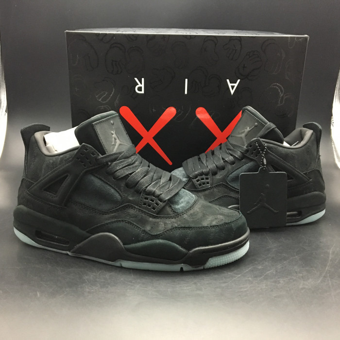air jordan 4 retro kaws black 930155-001