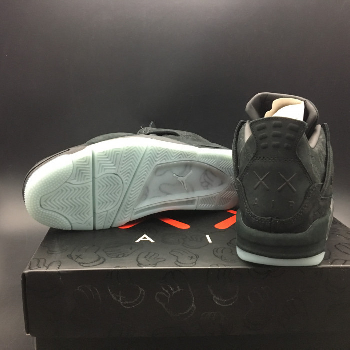 air jordan 4 retro kaws black 930155-001